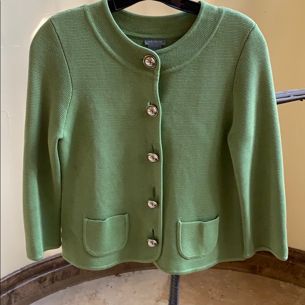 Ann Taylor size small sweater